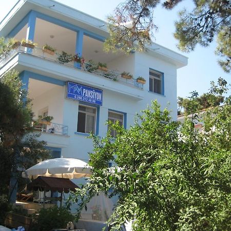 Mavi Pension Hotel Ayvalik Bagian luar foto