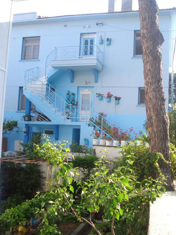 Mavi Pension Hotel Ayvalik Bagian luar foto