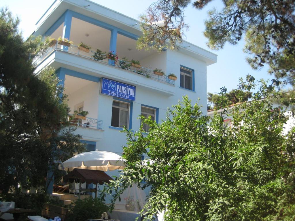 Mavi Pension Hotel Ayvalik Bagian luar foto
