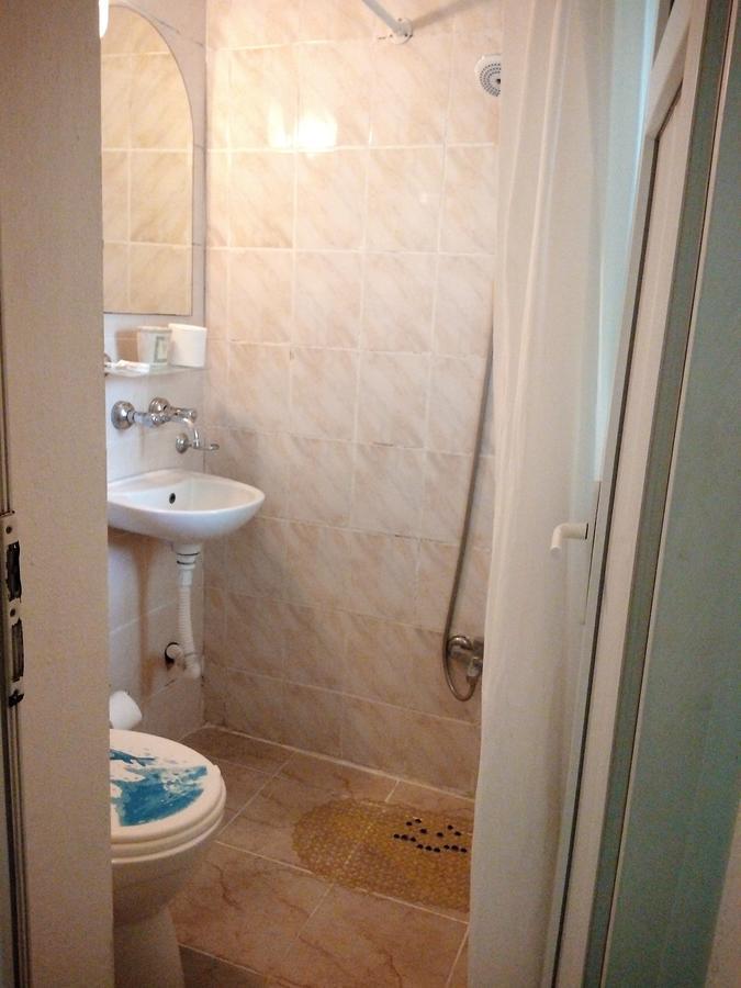 Mavi Pension Hotel Ayvalik Bagian luar foto