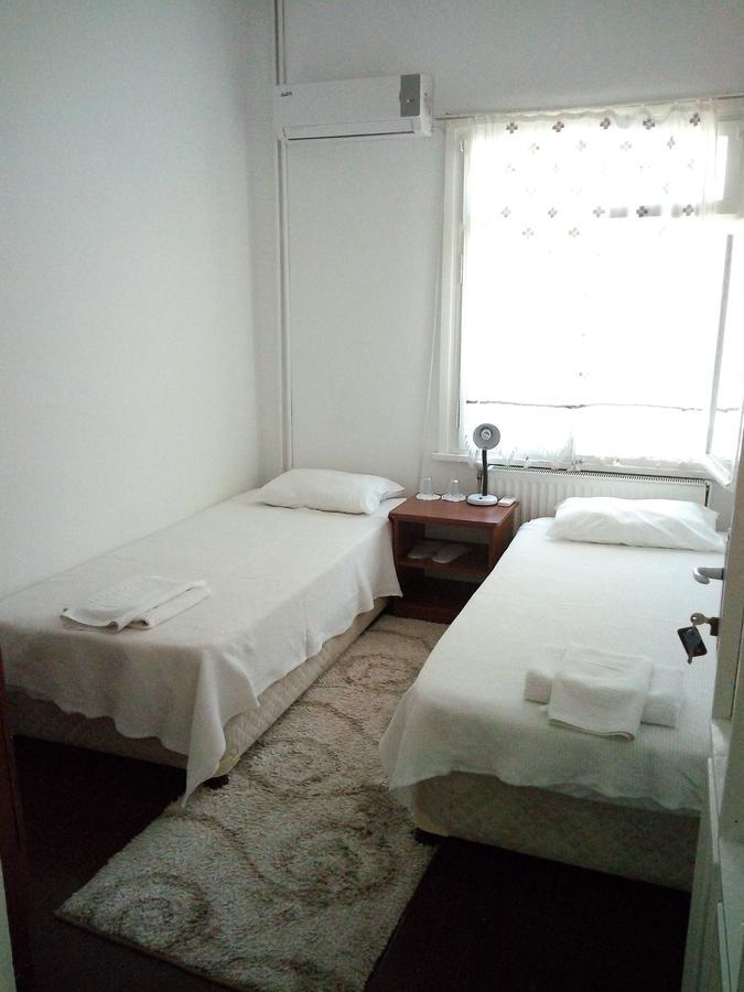 Mavi Pension Hotel Ayvalik Bagian luar foto